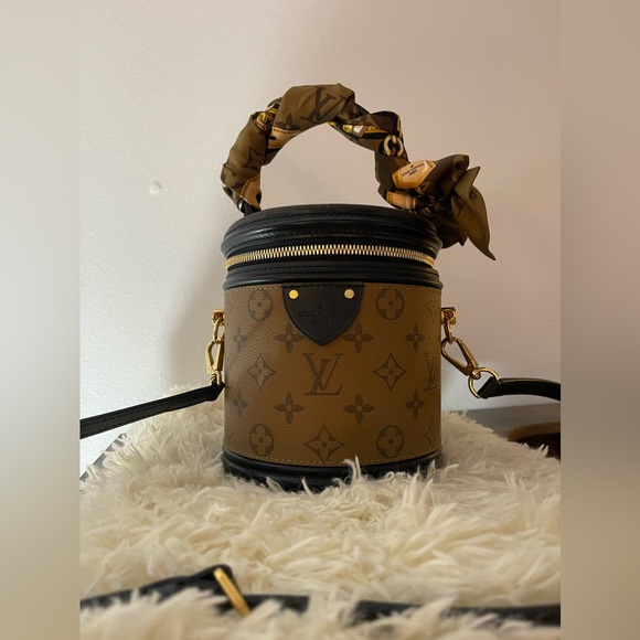 LOUIS VUITTON Monogram Reverse Cannes - Picture 4 of 5